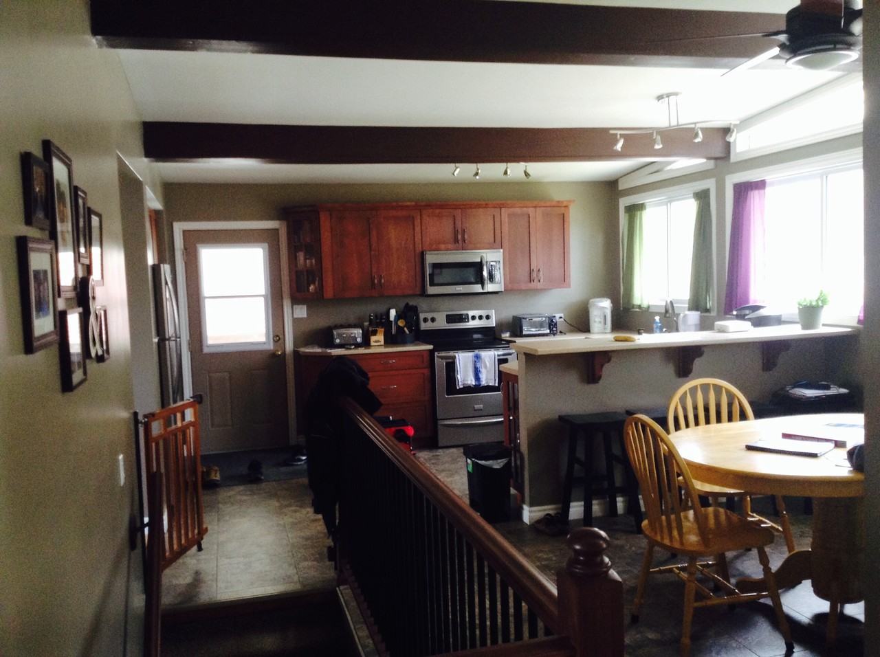 49 King George Crescent - Photo 3 of 7