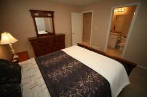 100 St Laurent Way - Photo 3 of 6