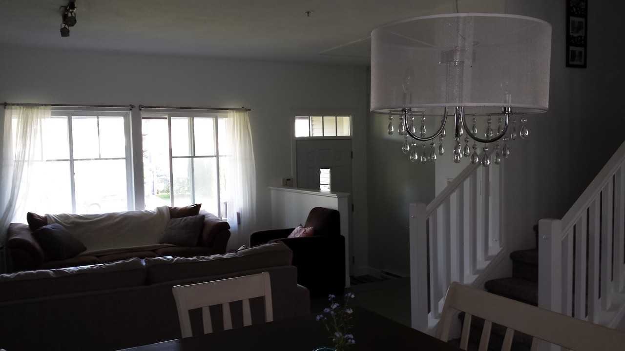 1800 Mamquam Rd - Photo 3 of 6