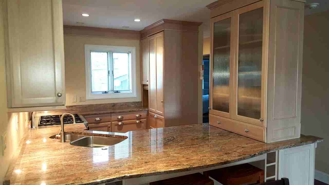 23 Hudson Point Ln - Photo 2 of 17