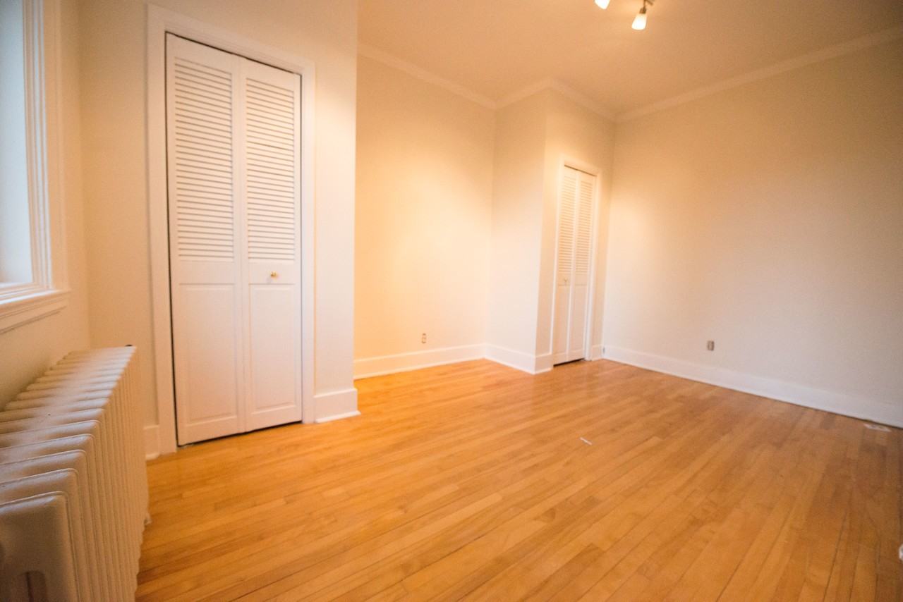 4156 Av Marcil - Photo 2 of 4