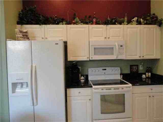 8035 Pisa Drive - Photo 2 of 5