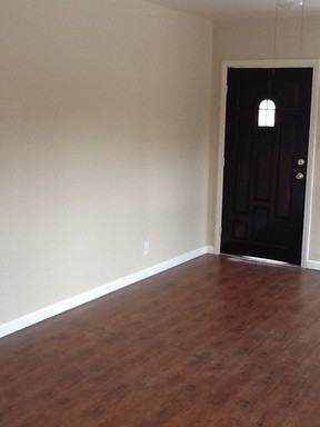 11720 215th St - Photo 3 of 7