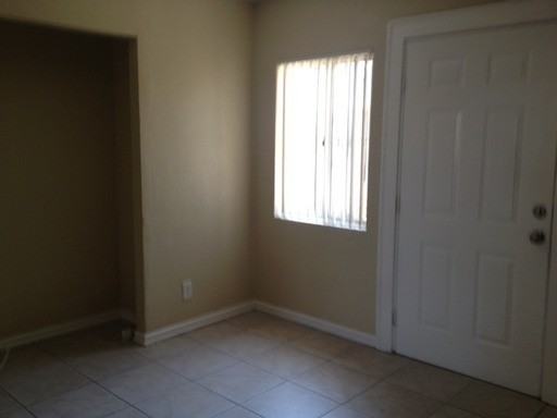 2117 E Knopf St - Photo 3 of 4