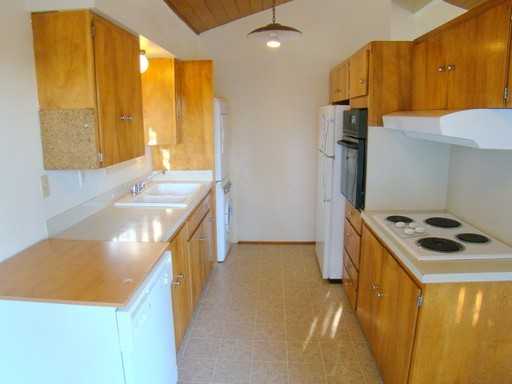 521 N 72nd St - Photo 3 of 12