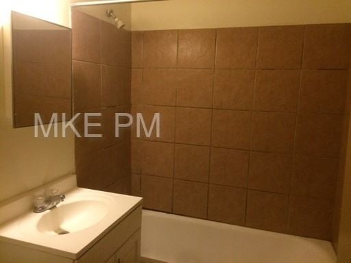 2008 W Pierce St - Photo 3 of 17