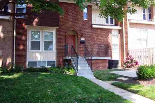 eaves Rockville - Photo 2 of 48