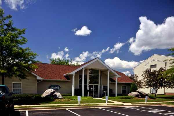 Mountain Glen Apartments - Photo 3 of 50