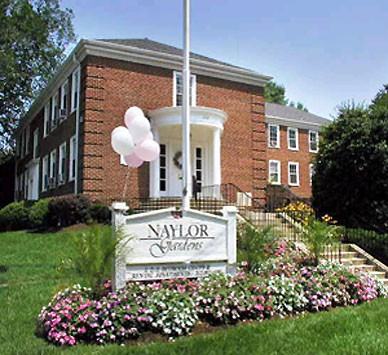 Naylor Gardens - Photo 2 of 7