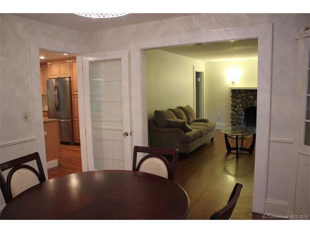 10 Paddock Pl - Photo 3 of 15