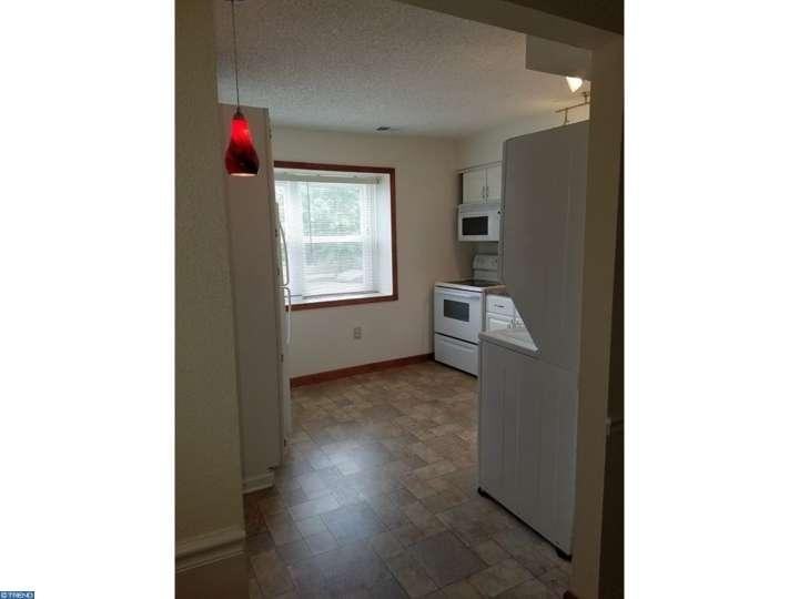 1709 Silver Ct - Photo 2 of 12