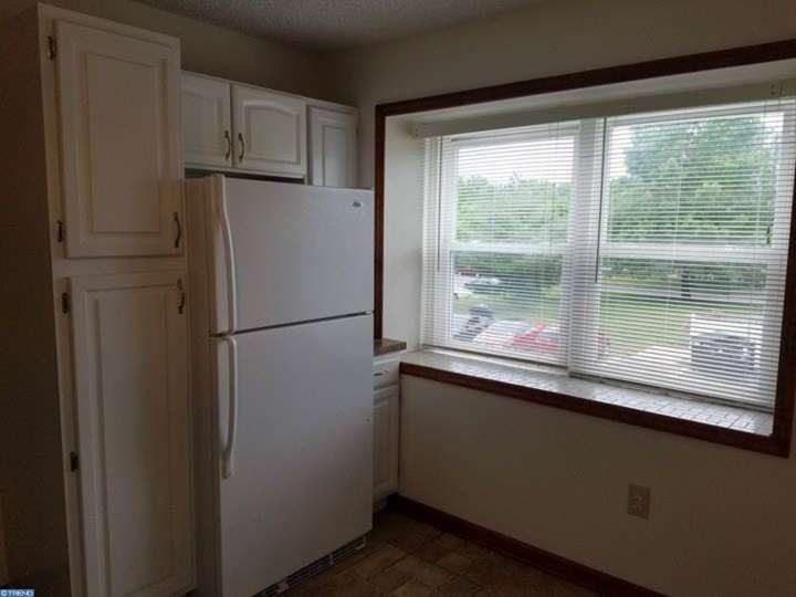 1709 Silver Ct - Photo 3 of 12