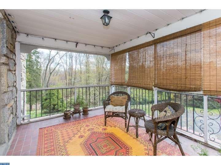 6 Irving Rd - Photo 3 of 25