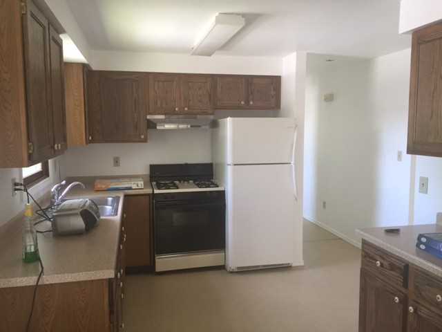 225 S Maple Ave - Photo 3 of 7