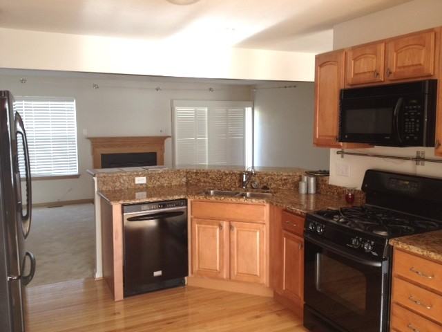 135 Bradford St - Photo 3 of 8