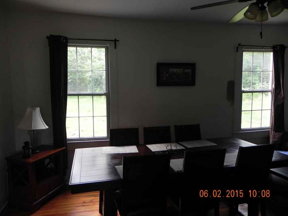 5578 Sumerduck Rd - Photo 3 of 6