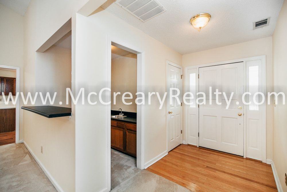 1195 Parkwood Chase NW - Photo 3 of 17