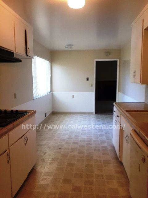 1115 Greenbriar Ave - Photo 3 of 14