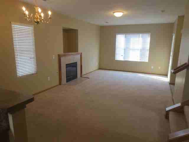 718 Swanson St - Photo 2 of 12