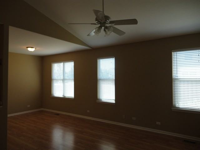 28807 W Bakers Dr - Photo 3 of 9