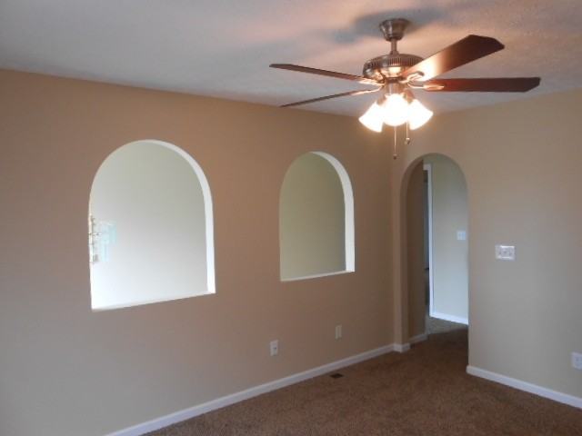 6176 Pritchard Dr - Photo 2 of 15