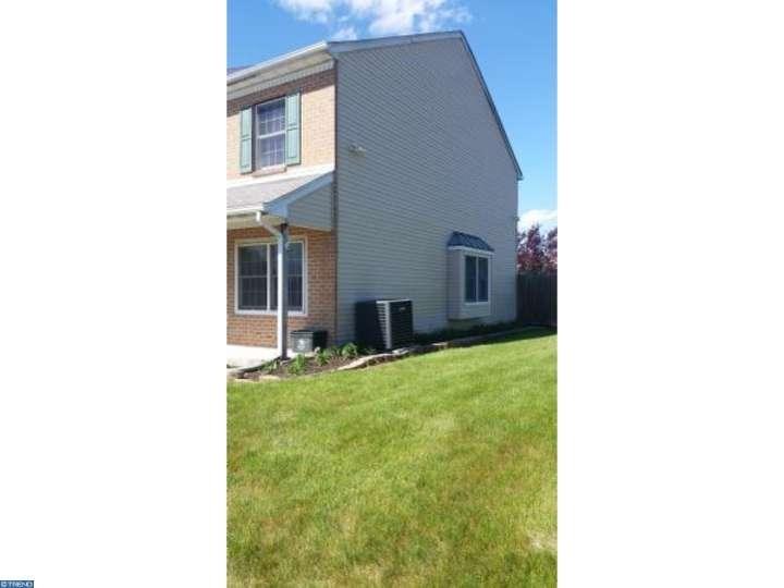 3489 Foxfield Cir - Photo 2 of 21