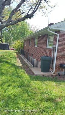 1305 Broad St - Photo 3 of 11