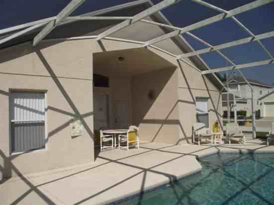 377 Tivoli Cir - Photo 3 of 6