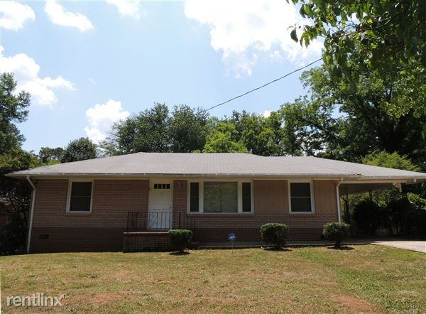 117 Bromack Dr SE - Photo 2 of 10