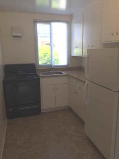 140 Southwood Center #2 - Photo 2 of 7