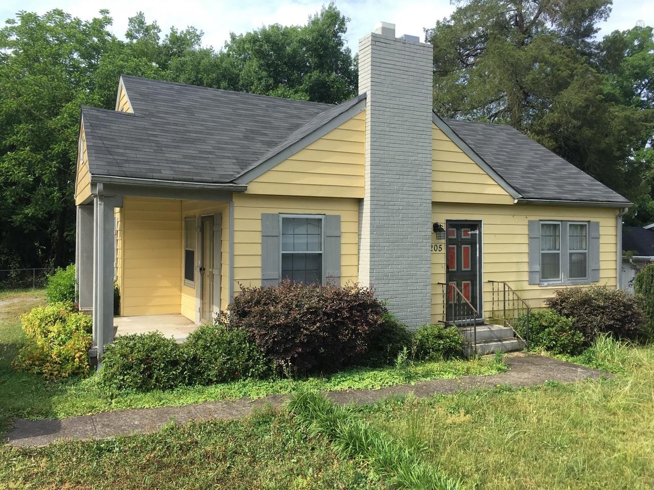 205 Kayden St - Photo 2 of 3