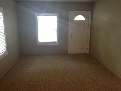 310 Locust St - Photo 2 of 16