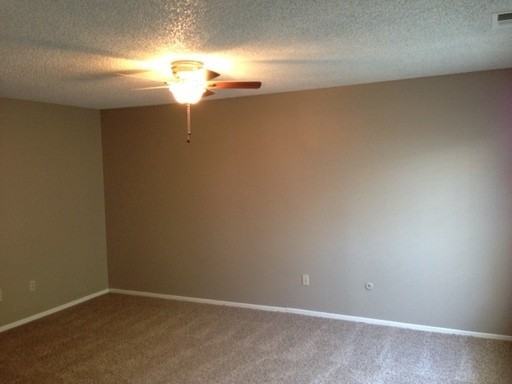 2708 6th St - Photo 2 of 16