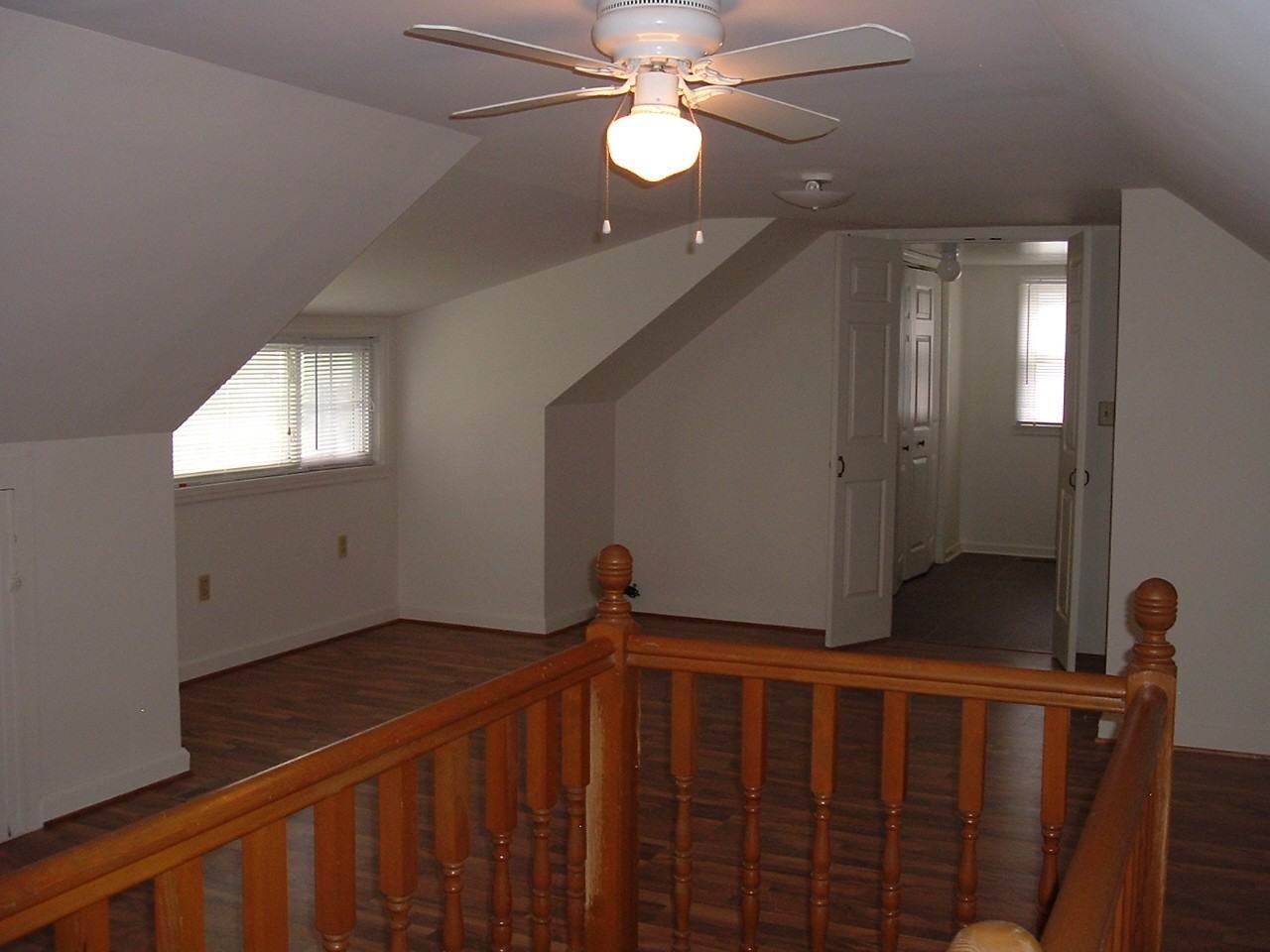 1830 Greenbush St - Photo 3 of 19