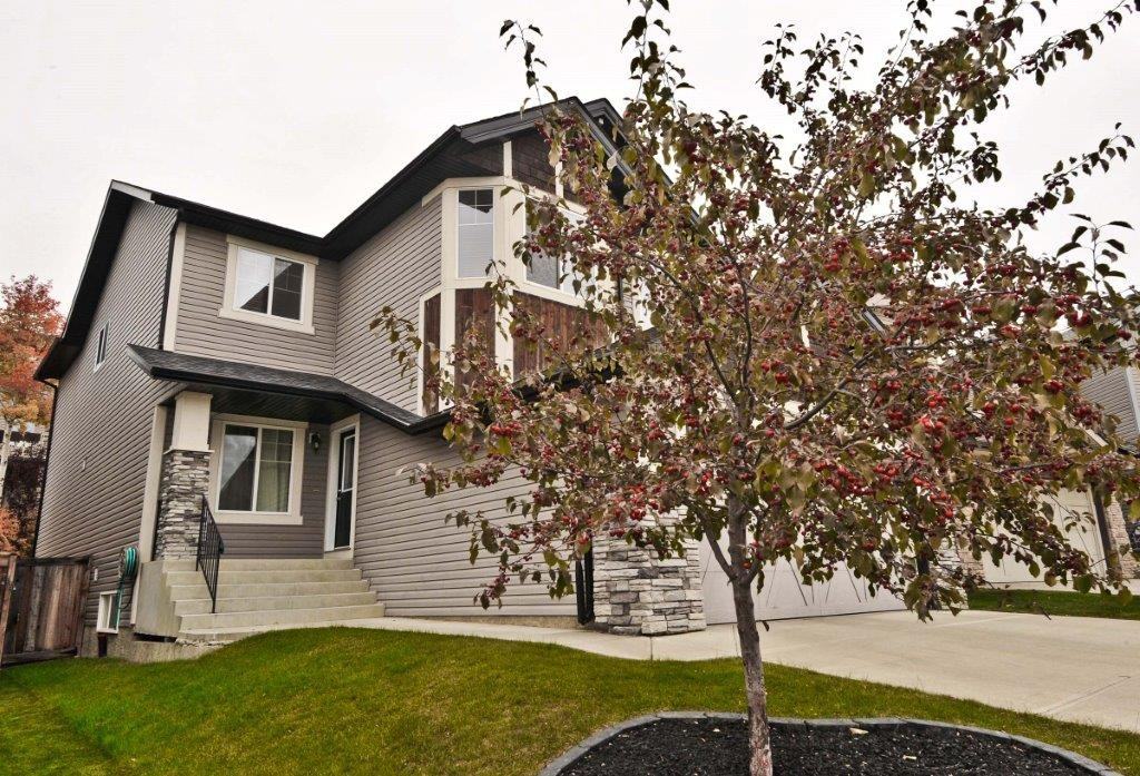 145 Cortina Bay SW - Photo 2 of 28