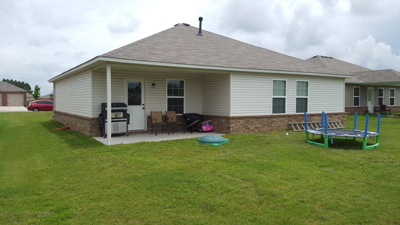 1220 Panther Ln - Photo 3 of 35