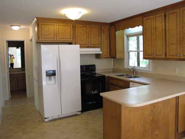 603 E Hammond St - Photo 3 of 11