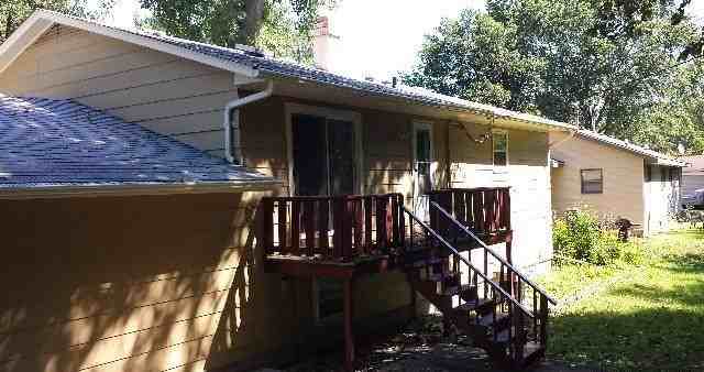 141 Marion Ave - Photo 2 of 12