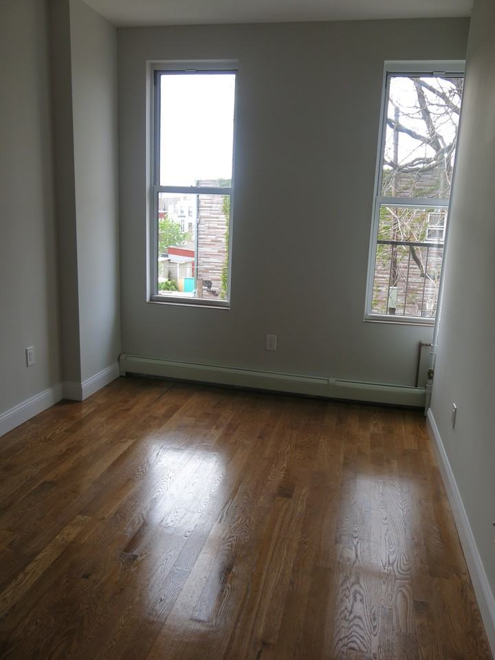 509 Woodward Avenue #2L - Photo 3 of 6