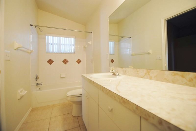 954 Grassy Island Ln - Photo 2 of 8