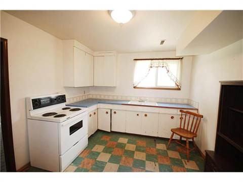 10108 129 Ave NW - Photo 2 of 4