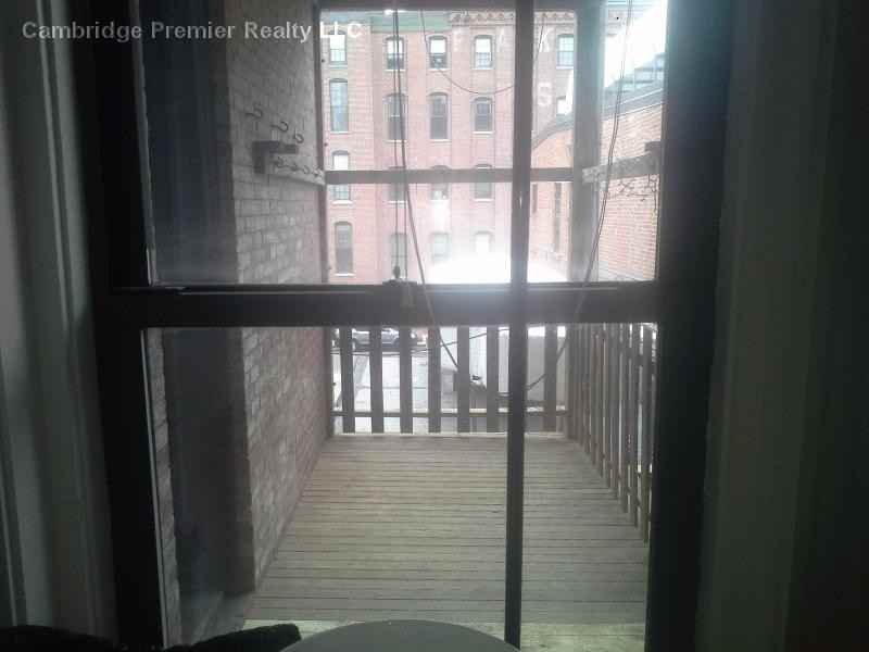434 Massachusetts Avenue - Photo 2 of 8
