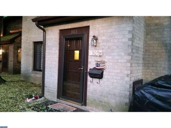 305 Marplewood Dr #305A - Photo 2 of 11