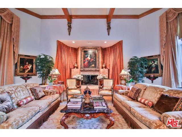 2468 Coldwater Canyon Dr - Photo 3 of 7