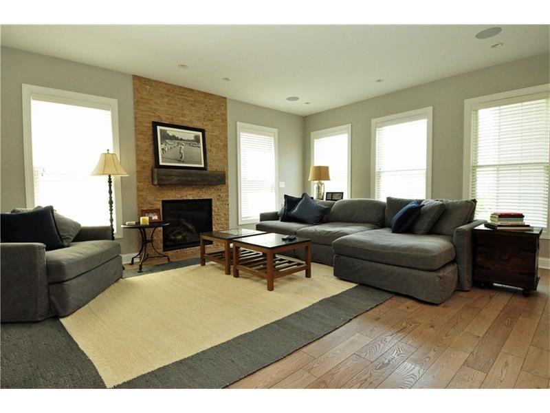 414 Chapel Harbor Dr - Photo 3 of 18