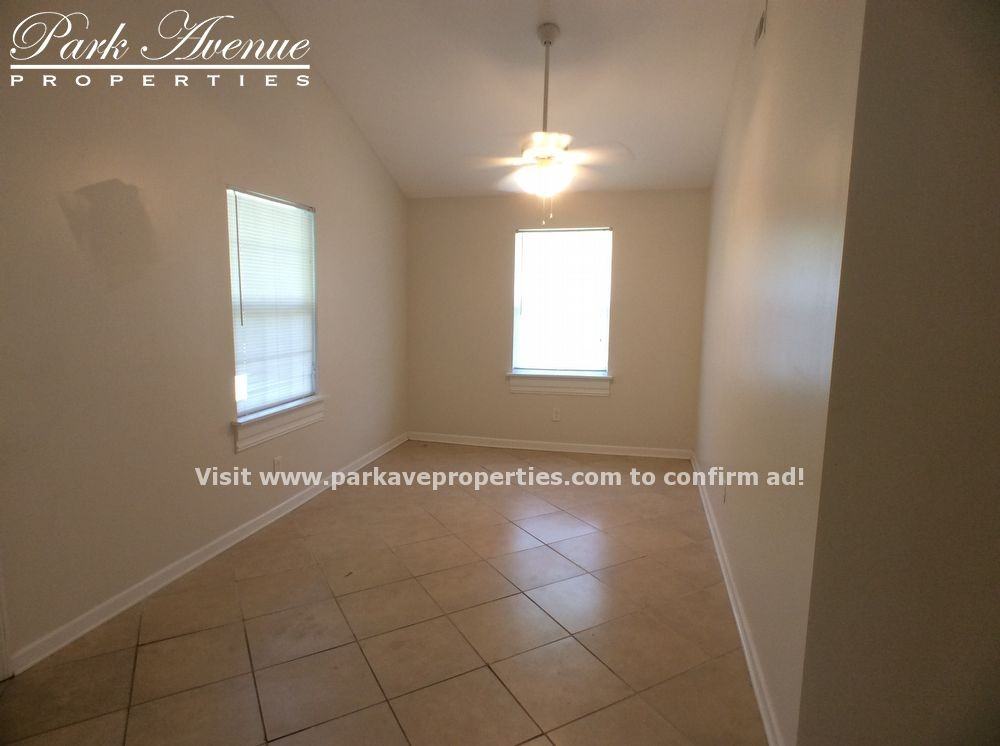 127 Georgia St SW - Photo 3 of 17