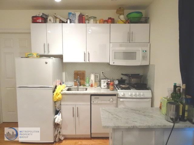 235 West 50th Street - Photo 2 of 4