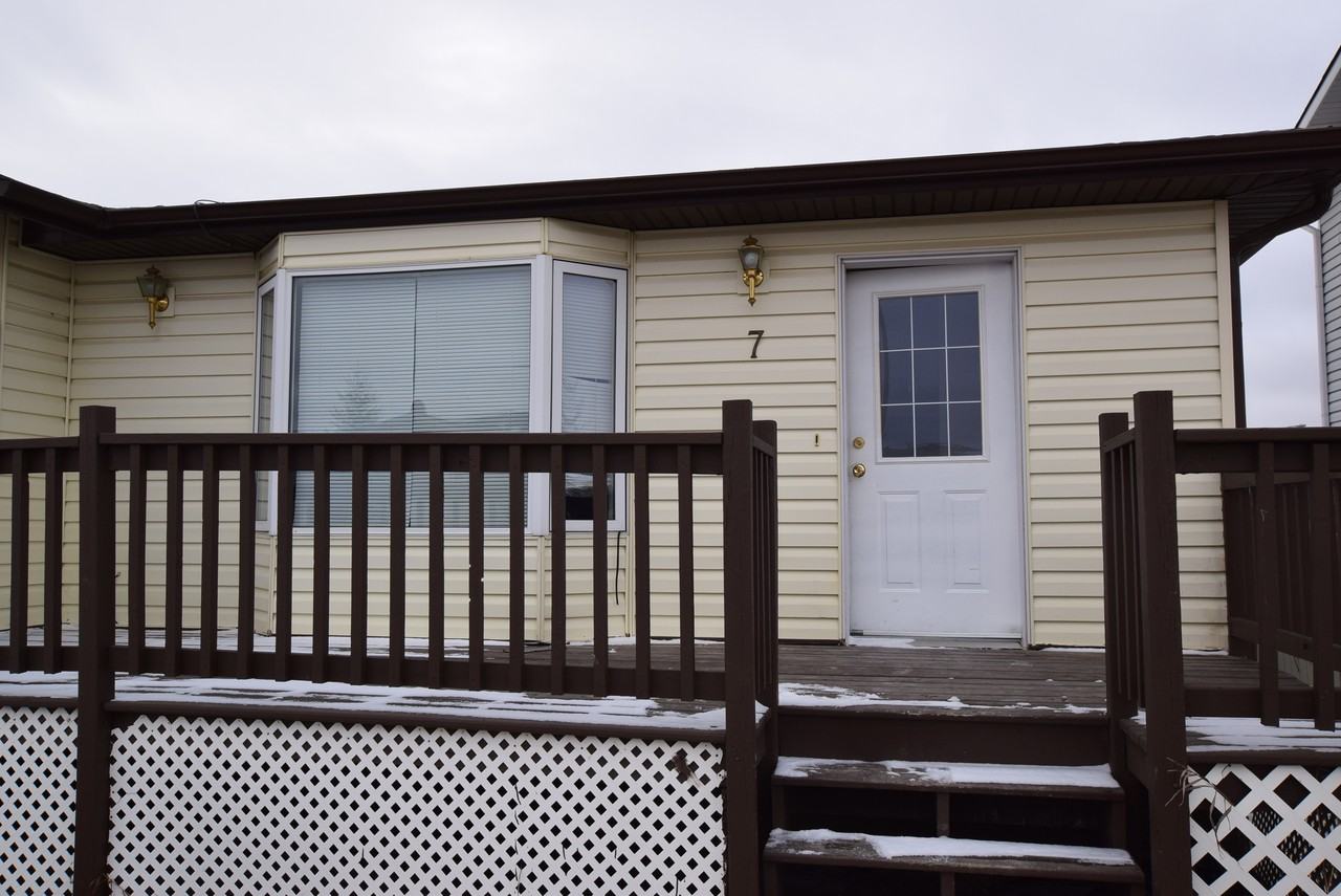 7 Pleasant Park Close West - Photo 2 of 8