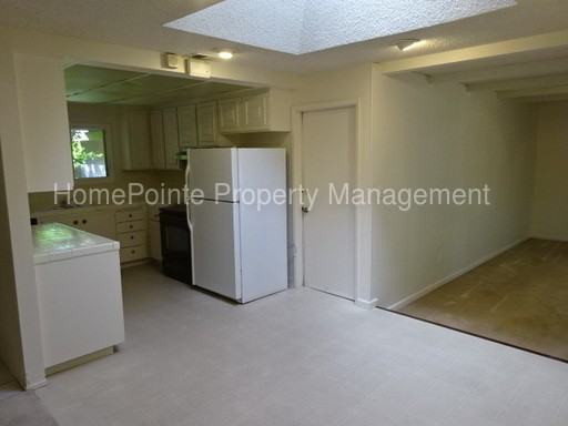 52 Mossglen Cir - Photo 2 of 10