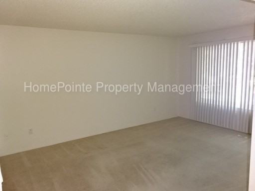 52 Mossglen Cir - Photo 3 of 10